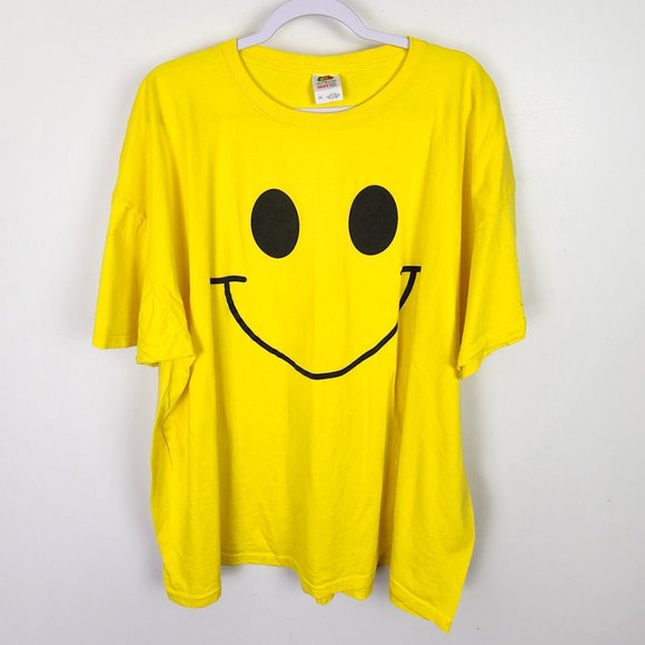 Fruit of the Loom Tops - Yellow Smiley Face T-Shirt Size 3X